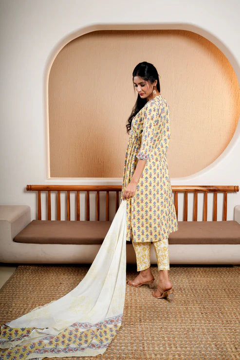 Sunlit Grace – Printed Suit Set with Yellow Accents