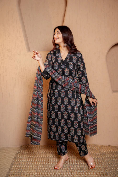 Midnight Black Bloom – Cotton Suit Set for Women