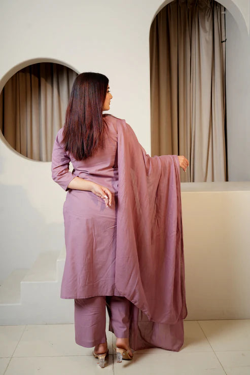 Lavender Luxe – 3 Pc Pure Cotton Suit Set