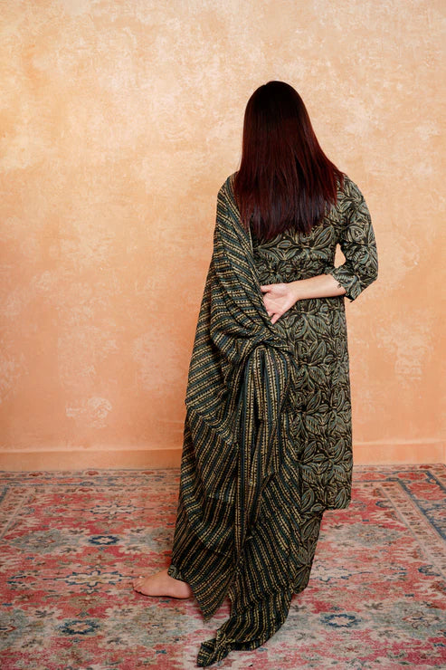 Olive Aura – Printed 3-Piece Cotton Suit Set